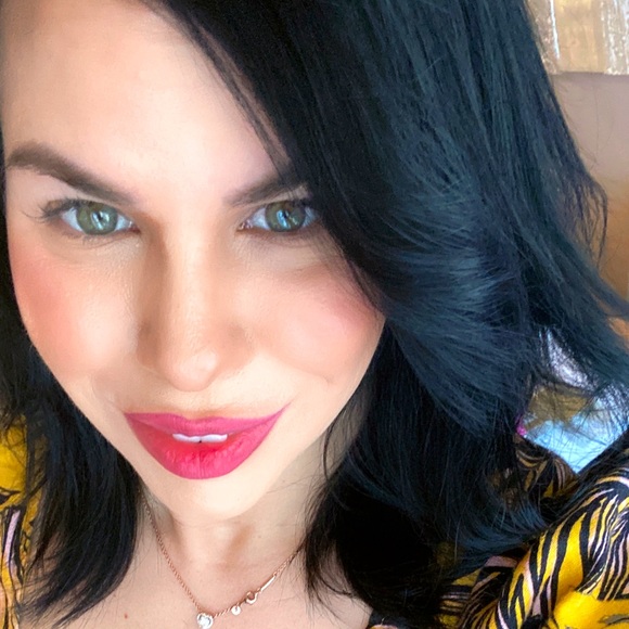 Meet your Posher, Jenna - Picture 1 of 1